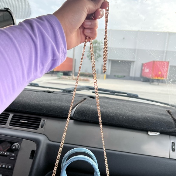 Forever 21 small chain handbag 👜 - Picture 5 of 5